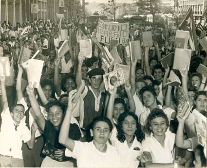 jóvenes abanderados 