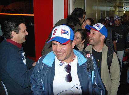 Regreso de la delegación multinacional cubana