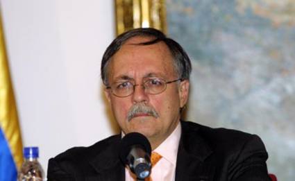 José Pertierra