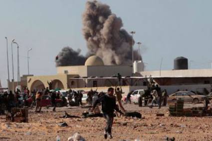 Combates en Libia   
