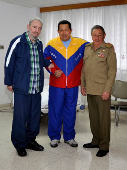 Fidel, Chávez y Raúl 