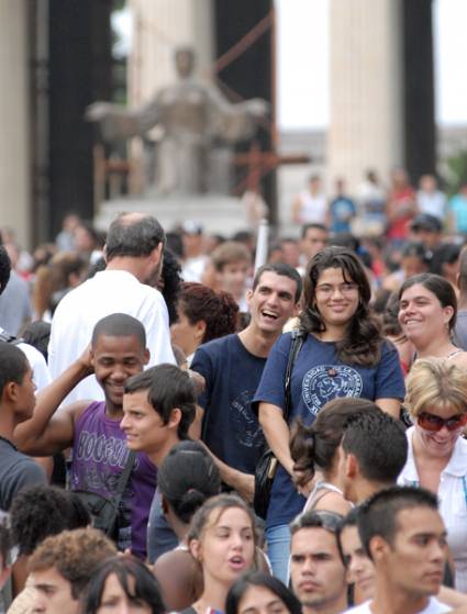 jóvenes cubanos