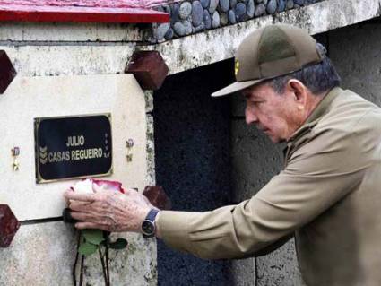 Inhumación de las cenizas del General de Cuerpo de Ejército Julio Casas Regueiro