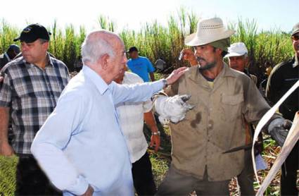 Machado dialogó con trabajadores 