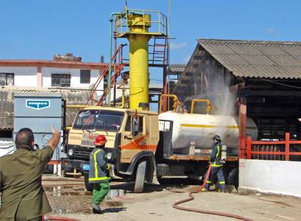 Bomberos de Guantánamo