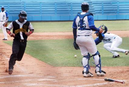 Guantánamo vs Industriales 