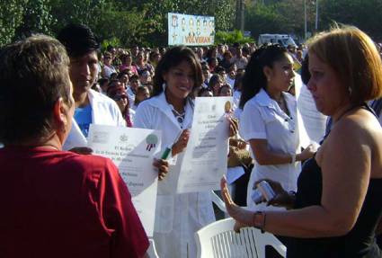 Médicos bolivianos