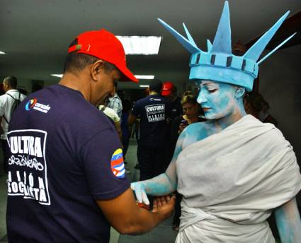 Colaboradores cubanos en Misión Cultura Corazón Adentro