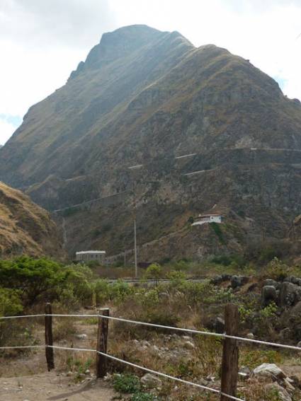 Tren de Alfaro volverá a unir costa y sierra ecuatoriana