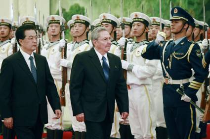 Raúl Castro y Hu Jintao