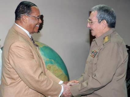Raúl Castro y Louis Farrakhan