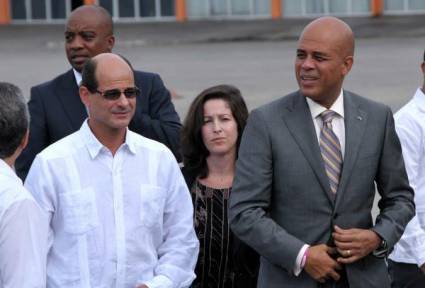 Arribó a Cuba presidente de Haití