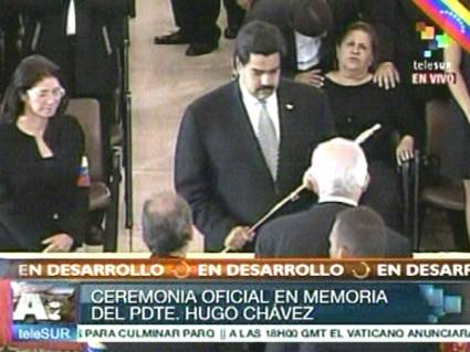 Ceremonia oficial en memoria del Presidente Chávez