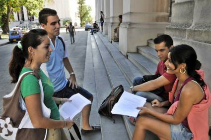 Estudiantes universitarios 