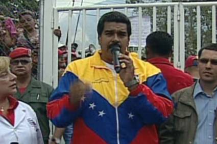 Inaugura Maduro un CDI