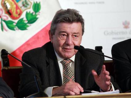 Renuncia canciller peruano Rafael Roncagliolo