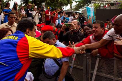 Nicolás Maduro presentó el proyecto de Ley Habilitante