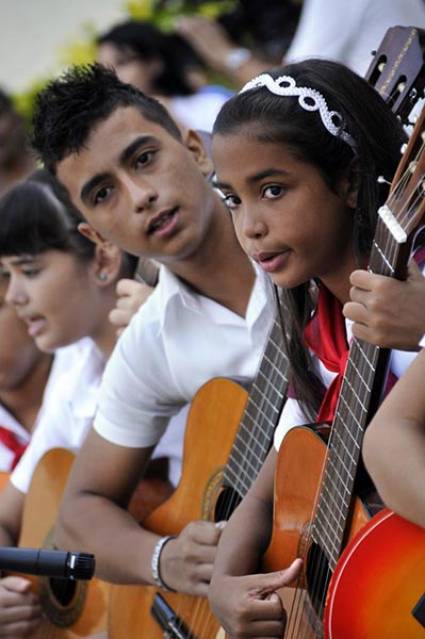 Reconocen la obra de una Revolución que ha garantizado el respeto a la dignidad plena de cada cubano