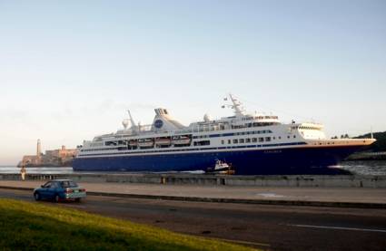 Llegó a La Habana crucero con estudiantes norteamericanos