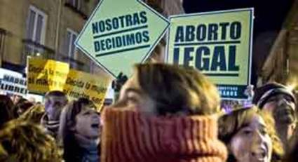 Gobierno español insiste en restringir el aborto