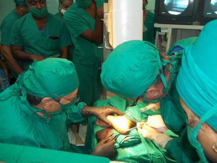Cirugías mínimamente invasivas de pie y tobillo