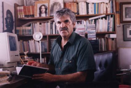 Raúl Pérez Torres escritor ecuatoriano