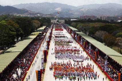 Desfile cívico militar