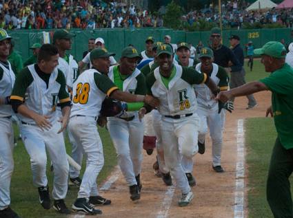 Pinar del Río gana el quinto juego