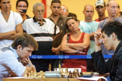 Lázaro Bruzón contra el filipino Wesley So