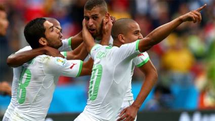 Argelia celebra su victoria ante Corea del Sur