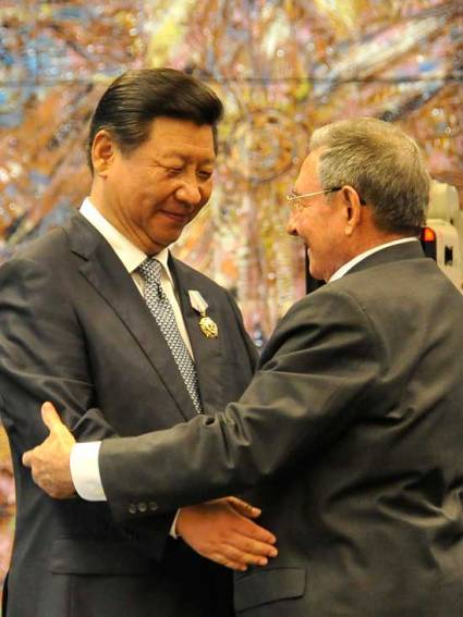 Raúl y Xi Jinping