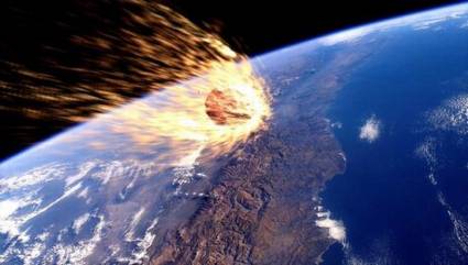 Meteorito alcanzando la Tierra
