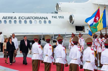 María Esther Reus recibe a Ralph Gonsalves