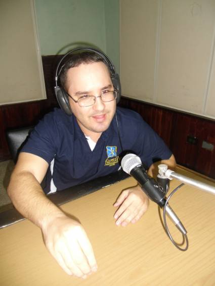 Jairo Alberto, conductor de programas radiales como El show de las tres y Voces cruzadas