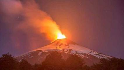 Entra en erupción el volcan Villarica en Chile