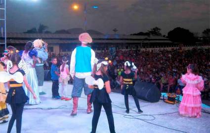La Colmenita en la Isla de la Juventud