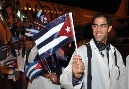 Colaboradores cubanos de salud
