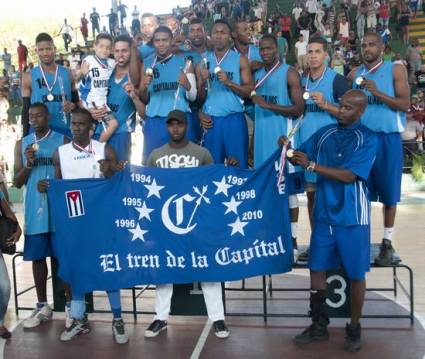 Equipo de baloncesto capitalino