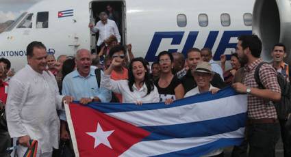 Llega de la delegación cubana al VII Cumbre de las Américas