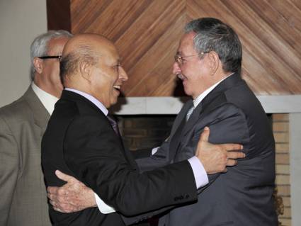 Otros encuentros bilaterales de Raúl en tierra argelina