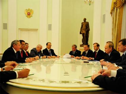 Putin recibió a Raúl en el Kremlin