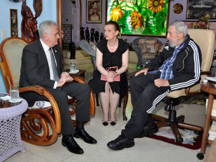 Visitó a Fidel el Presidente serbio