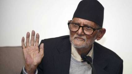 Sushil Koirala pide ayuda para reconstruir Nepal