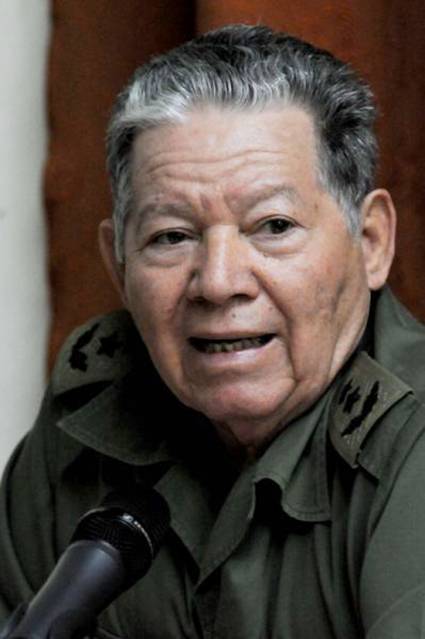  General Ramón Pardo Guerra jefe defenza civil