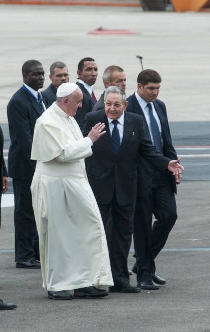 Recibe Raúl al Papa Francisco