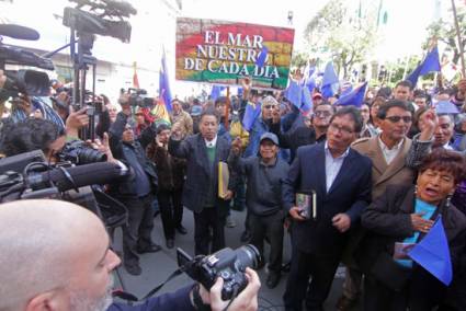 Bolivianos festejaron el fallo de la Corte Internacional de Justicia