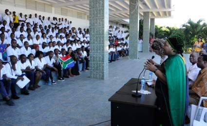 La unidad africana presente en las aulas de la ELAM