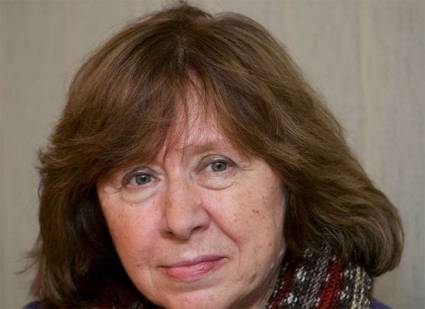 Nobel de Literatura 2015 fue otorgado a escritora bielorrusa Svetlana Aleksiévich