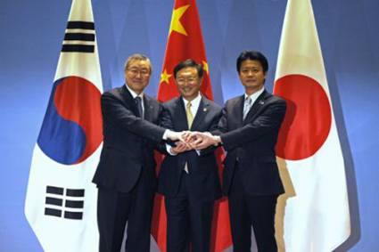 Surcorea, China y Japón buscan tratado comercial