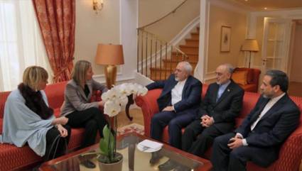 El canciller Mohamad Javad Zarif durante una reunión